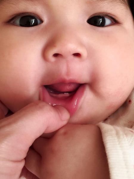如何訓練寶寶愛刷牙? 乳牙保健的重要性
